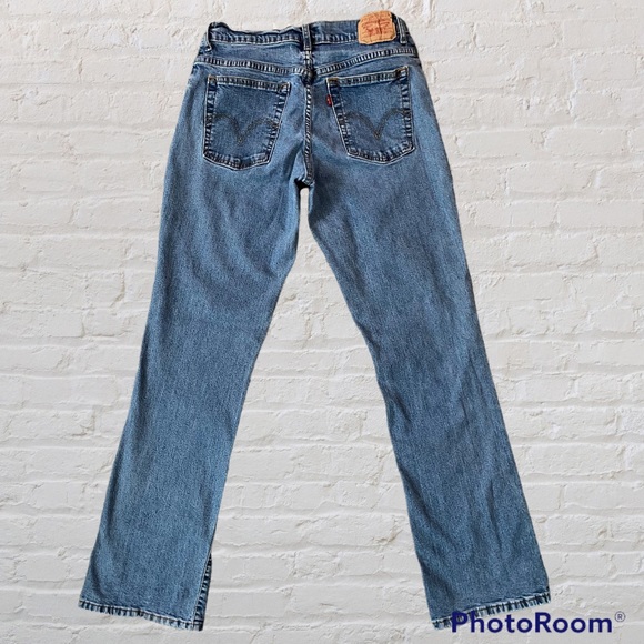 Levi’s Vintage 550 Relaxed Bootcut Womens Jeans - Picture 3 of 13